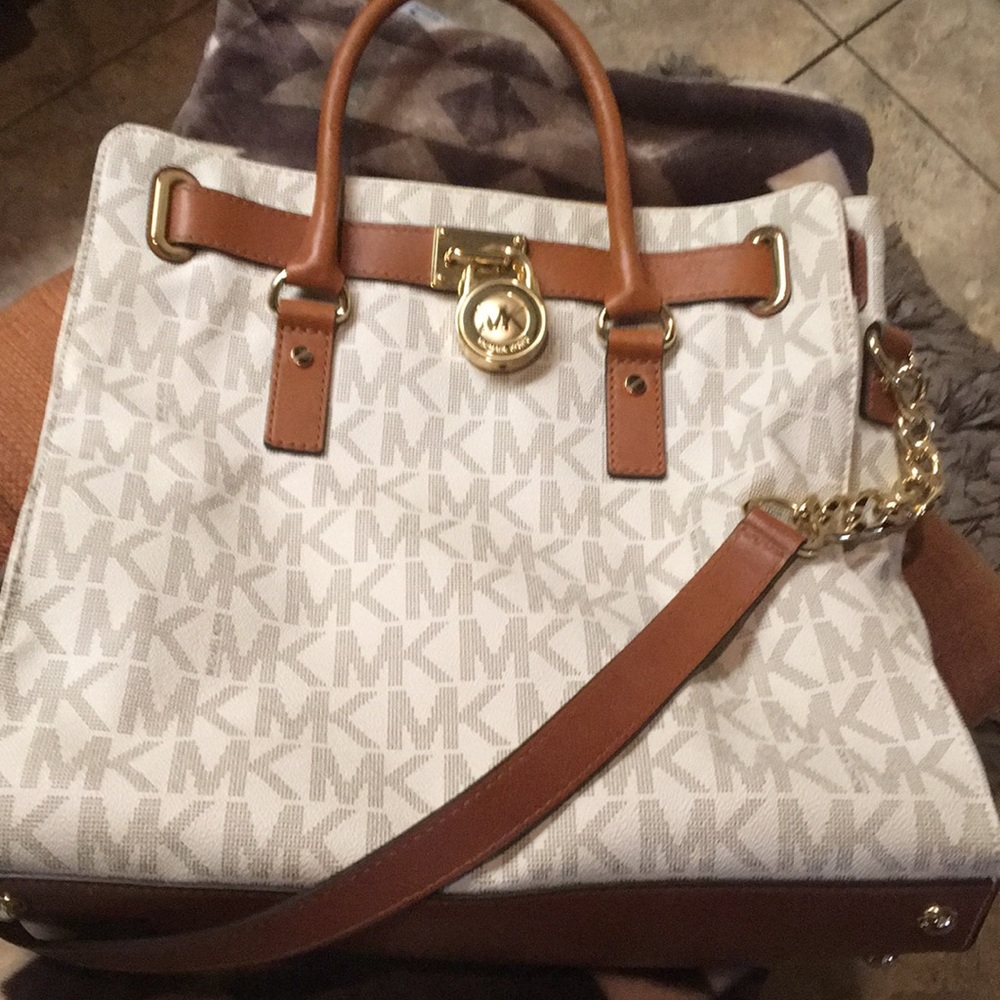 MK large Hamilton beautiful bag